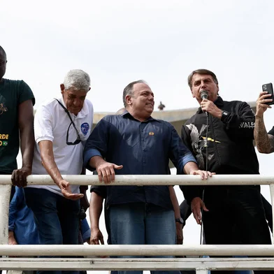 23/05/2021 Passeio de moto pela cidade do Rio de Janeiro(Rio de Janeiro - RJ, 23/05/2021) Presidente da República, Jair Bolsonaro durante passeio de moto na cidade do Rio de Janeiro.Foto: Alan Santos/PR<!-- NICAID(14791071) -->