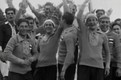 Print de film de 1925 com time do Grêmio em amistoso contra o Pelotas na Boca do Lobo<!-- NICAID(15403545) -->
