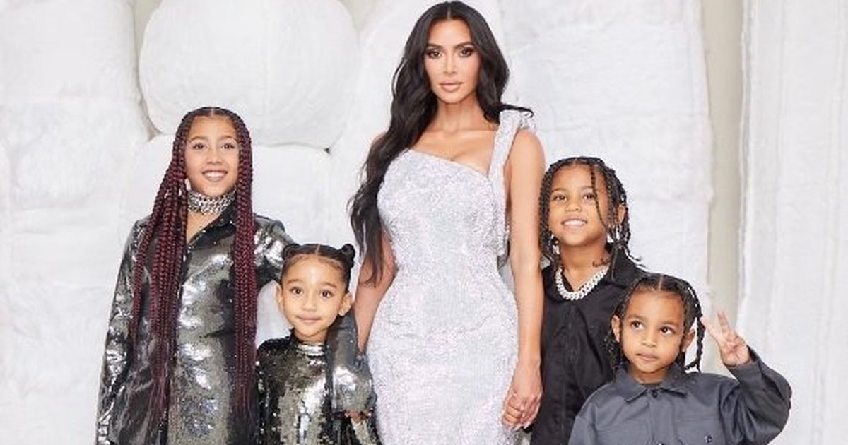 Kim Kardashian desabafa sobre dificuldades na criação dos filhos | Donna