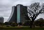 "Eu acho que é impossível", diz arquiteto sobre descida de skate de rampa gigante em prédio de Porto Alegre