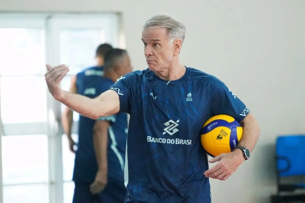 Bernardinho faz a primeira convocação da seleção masculina de vôlei para a temporada | GZH