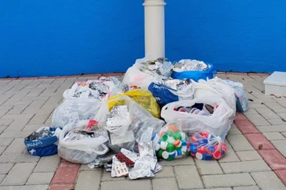 Ação promovida pela Diocese de Caxias do Sul recolhe duas toneladas de tampinhas plásticas.<!-- NICAID(16024288) -->