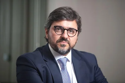 Rafael Valim - advogado brasileiro que passou a integrar a equipe de defesa da ex-presidente Cristina Kirschner<!-- NICAID(16345906) -->