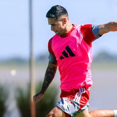 Villagra no trein o do Inter