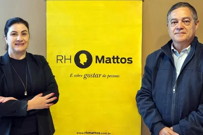 RH Mattos Serra Gaúcha celebra 10 anos de atuação em Caxias do SulEmpresa especializada em Gestão de Processos de Seleção contabiliza mais de 2.500 postos de trabalho preenchidos Na foto, Fernanda Godolfim e Cassio Mattos<!-- NICAID(15453720) -->