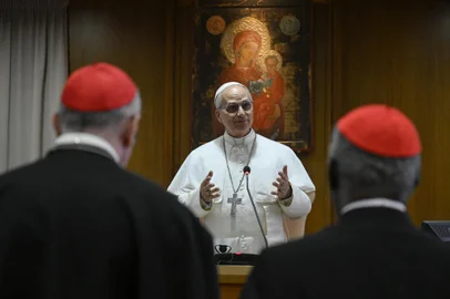 This photo taken and handout on May 10, 2025 by The Vatican Media shows Pope Leo XIV during a meeting with cardinals  in The Vatican. (Photo by Handout / VATICAN MEDIA / AFP) / RESTRICTED TO EDITORIAL USE - MANDATORY CREDIT "AFP PHOTO / VATICAN MEDIA" - NO MARKETING - NO ADVERTISING CAMPAIGNS - DISTRIBUTED AS A SERVICE TO CLIENTS<!-- NICAID(16034533) -->