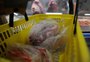 Carne terá elevação de preços se ficar fora da cesta básica, diz setor de proteína animal