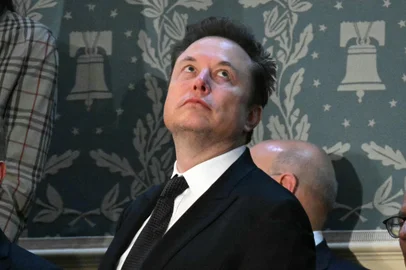 Tesla CEO Elon Musk arrives for Israeli Prime Minister Benjamin Netanyahu's speech to a joint meeting of Congress at the US Capitol on July 24, 2024, in Washington, DC. (Photo by Drew ANGERER / AFP)Editoria: WARLocal: WashingtonIndexador: DREW ANGERERSecao: diplomacyFonte: AFPFotógrafo: STF<!-- NICAID(15859757) -->