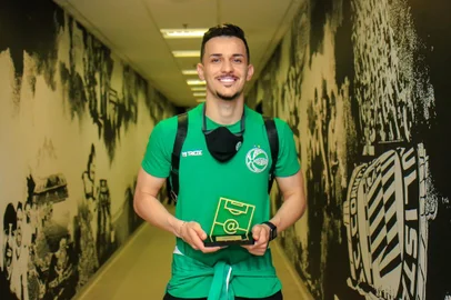 Guilherme Castilho, volante do Juventude, eleito melhor em campo diante do Corinthians<!-- NICAID(14885430) -->