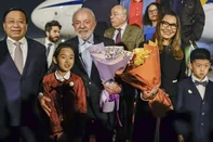 Presidente da República, Luiz Iná¡cio Lula da Silva, durante chegada a Pequim. Aeroporto Internacional de Pequim, Terminal de Autoridades - China.<!-- NICAID(16034625) -->