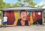 Artista de Porto Alegre pinta galeria a céu aberto em comunidade da Amazônia