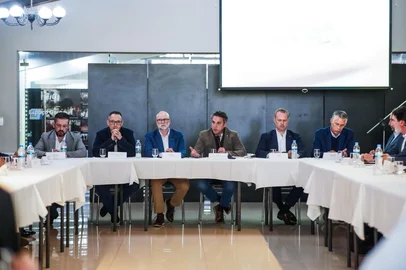 Luciano Zucco esteve em Caxias a segunda edição do programa Força Gaúcha no interior, que reuniu representantes de entidades dos setores produtivos e lideranças da comunidade.<!-- NICAID(16282679) -->