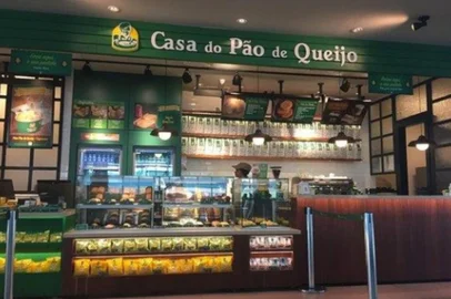 Casa do Pão de Queijo pede recuperação judicial. Um dos motivos que agrava a dívida da empresa é o fechamento do aeroporto Salgado Filho<!-- NICAID(15802474) -->