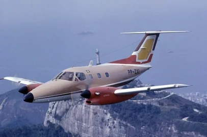 modelo da aeronave da embraer que caiu o interior de sp na quarta-feira, 23 de outubro