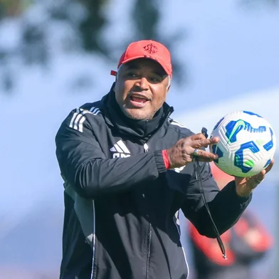 Roger Machado em treino do Inter antes do jogo contra o Fluminense pelo Brasileirão.<!-- NICAID(16049556) -->