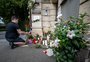 Fãs deixam flores e velas em frente à casa de Tina Turner na Suíça