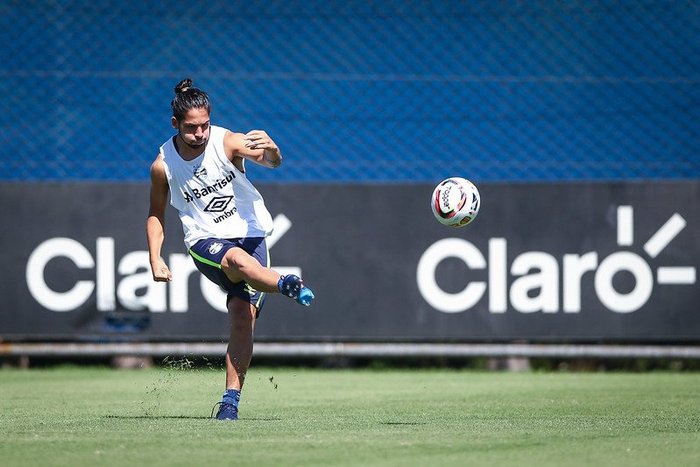 Benítez tem contrato publicado no BID e está liberado para estrear no Grêmio