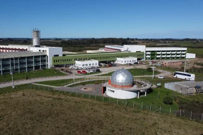 unipampa<!-- NICAID(16216922) -->