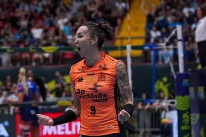 Tifanny, vôlei