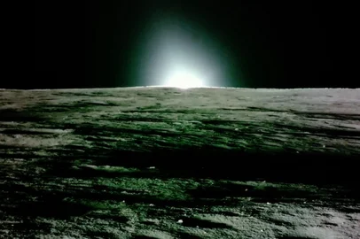 This handout photograph taken by Firefly Aerospace on March 16, 2025 and released on March 18, shows the lunar surface and the setting sun during the lunar mission of Firefly's Blue Ghost lunar lander. The private US lander has captured eerie high-definition images of a lunar sunset, which NASA hopes to use to unravel the mystery of a haze first observed on the Moon in the 1960s. (Photo by HANDOUT / Firefly Aerospace / AFP) / RESTRICTED TO EDITORIAL USE - MANDATORY CREDIT "AFP PHOTO / HANDOUT / Firefly Aerospace" - NO MARKETING NO ADVERTISING CAMPAIGNS - DISTRIBUTED AS A SERVICE TO CLIENTS<!-- NICAID(15998483) -->