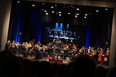 Orquestra Theatro Sao Pedro<!-- NICAID(16186909) -->