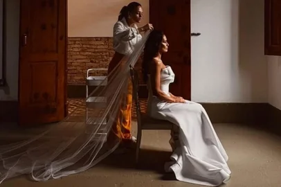 A noiva usou modelo da estilista Beth Schneid<!-- NICAID(16154538) -->