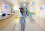 "Cuidar de alguém é extremamente gratificante", diz técnica de enfermagem que encontrou na área da saúde a sua vocação