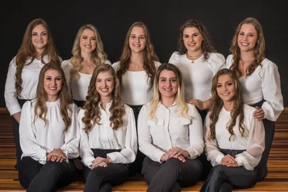 Candidatas La Più Bella Ragazza Nova Roma do Sul 2023Da esquerda para direita: Valéria Comin, Andreia Maria Rossetti, Valéria Vanzetto Magnaguagno, Eduarda Levis Testolin, Patricia Marmentini, Flávia Pauletti, Laís Deon Sunsdtron, Fernanda Manara e Vanessa Delazeri Magnaguagno <!-- NICAID(15463209) -->