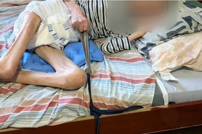 Idosos são encontrados amarrados e em más condições dentro de lar geriátrico em Porto Alegre, diz BM<!-- NICAID(16244225) -->