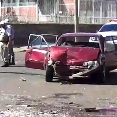 O policial militar Jhonatan Grendene Caverzan Maximovitz (soldado) morreu neste sábado ao ser atropelado por dois bandidos que arremessavam objetos para dentro do Presídio de Erechim, no norte do Rio Grande do Sul<!-- NICAID(14729469) -->