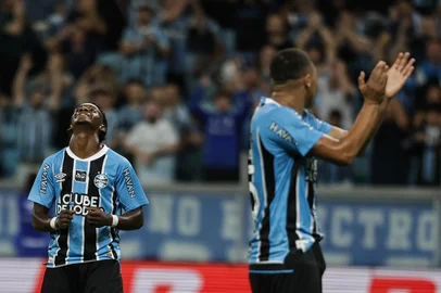 PORTO ALEGRE, RS, BRASIL, 12-03-2026: Grêmio x RB Bragantino, partida válida pela quinta rodada do Brasileirão 2026. O jogo ocorre na Arena, em Porto Alegre. Foto: Renan Mattos/Agência RBS<!-- NICAID(16244323) -->