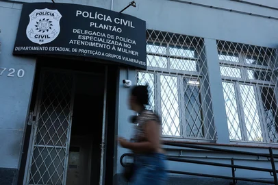 Porto Alegre, RS, Brasil, 25-04-2025: Gerais da Delegacia Especializada de Atendimento à Mulher. Foto: Renan Mattos / Agência RBS<!-- NICAID(16024595) -->