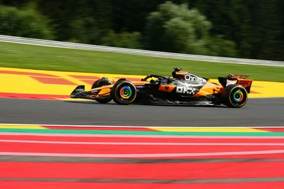McLaren's Australian driver Oscar Piastri races during the Sprint Qualifying of the Formula One Belgian Grand Prix at the Spa-Francorchamps circuit in Spa, on July 25, 2025. (Photo by Dimitar DILKOFF / AFP)<!-- NICAID(16087835) -->