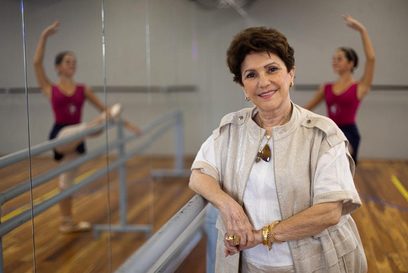 PORTO ALEGRE, RS, BRASIL - 2024.03.11 - Retrato de Vera Bublitz para matéria de Donna, com perfil de um dos grandes nomes do ballet. (Foto: André Ávila/ Agência RBS)<!-- NICAID(15702461) -->