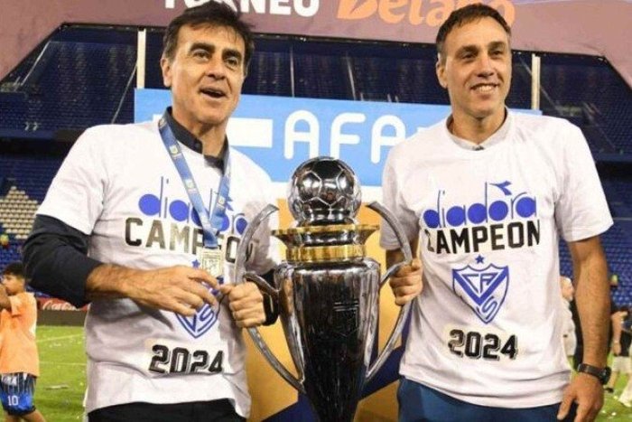 X:@Velez / Divulgação