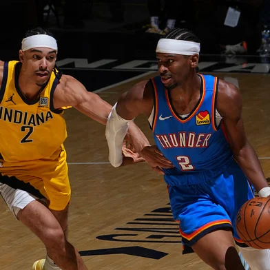 2025 NBA Finals - Oklahoma City Thunder v Indiana PacersINDIANAPOLIS, IN - JUNE 11: Shai Gilgeous-Alexander #2 of the Oklahoma City Thunder dribbles the ball during the game against the Indiana Pacers during Game Three of the 2025 NBA Finals on June 11, 2025 at Gainbridge Fieldhouse in Indianapolis, Indiana. NOTE TO USER: User expressly acknowledges and agrees that, by downloading and or using this Photograph, user is consenting to the terms and conditions of the Getty Images License Agreement. Mandatory Copyright Notice: Copyright 2025 NBAE   Garrett Ellwood/NBAE via Getty Images/AFP (Photo by Garrett Ellwood / NBAE / Getty Images / Getty Images via AFP)Editoria: SPOLocal: IndianapolisIndexador: GARRETT ELLWOODSecao: basketballFonte: NBAE / Getty ImagesFotógrafo: CONTRIBUTOR<!-- NICAID(16057906) -->