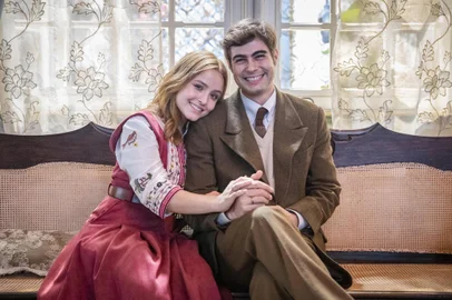 DAVI ( Rafael Vitti ) E ISADORA ( Larissa Manoela ). além da ilusão<!-- NICAID(15126677) -->