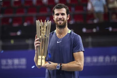 Karen Khachanov, tênis