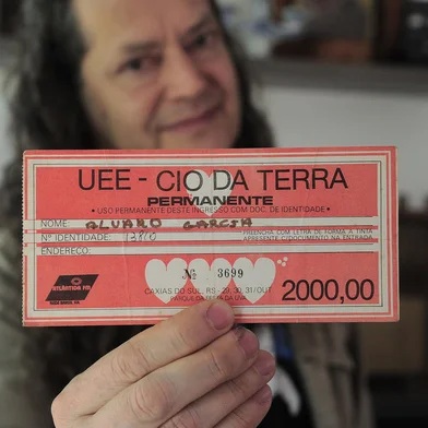 CAXIAS DO SUL, RS, BRASIL, 27/10/2022. A reportagem foi até a residência do publicitário Álvaro Garcia, que compartilhou suas recordações sobre o festival Cio da Terra, que completa 40 anos neste sábado (29). (Bruno Todeschini/Agência RBS)<!-- NICAID(15247548) -->