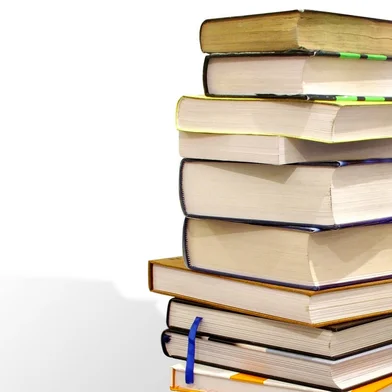 Pilha de livros<!-- NICAID(10430240) -->