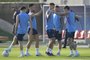 (L-R) Argentina's forward Julian Alvarez, Argentina's forward Lautaro Martinez, Argentina's midfielder Leandro Paredes, Argentina's midfielder Alexis Mac Allister and Argentina's midfielder Rodrigo De Paul take part in a training session at the Qatar University Training Site in Doha, on November 21, 2022, on the eve of the Qatar 2022 World Cup football match between Argentina and Saudi Arabia. (Photo by JUAN MABROMATA / AFP)Editoria: SPOIndexador: JUAN MABROMATASecao: soccerFonte: AFPFotógrafo: STF<!-- NICAID(15295447) -->