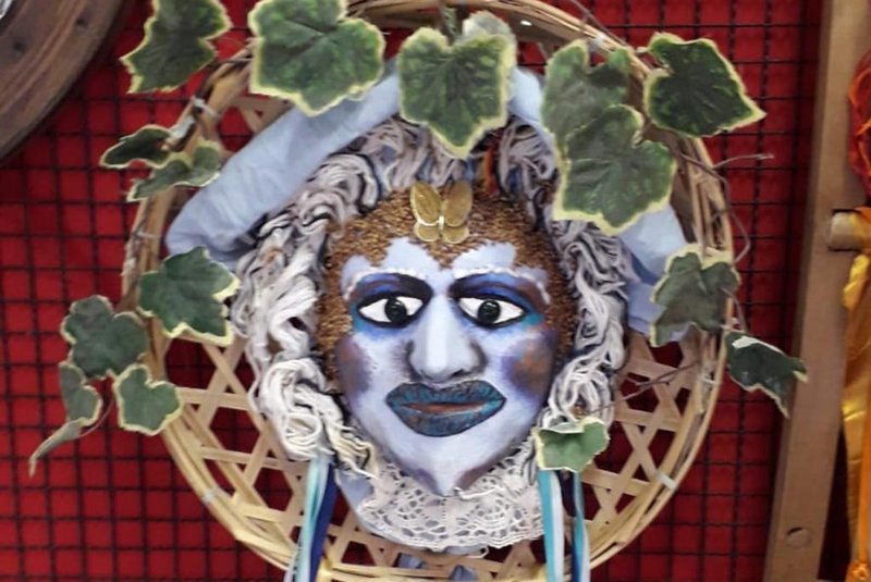 “Histórias que não se contam mais”, exposição de máscaras do artista Arielson ColomboA mostra abre para visitação de 06 de dezembro a 04 de janeiro de 2023<!-- NICAID(15284098) -->