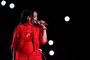 GLENDALE, ARIZONA - FEBRUARY 12: Rihanna performs onstage during the Apple Music Super Bowl LVII Halftime Show at State Farm Stadium on February 12, 2023 in Glendale, Arizona.   Gregory Shamus/Getty Images/AFP (Photo by Gregory Shamus / GETTY IMAGES NORTH AMERICA / Getty Images via AFP)<!-- NICAID(15347858) -->
