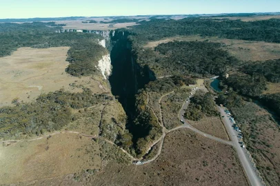 CAMBARÁ DO SUL, RS, BRASIL - 01.06.2021 - Cânion Itaimbezinho e Rio do Boi em Cambará do Sul. (Foto: Lauro Alves/Agencia RBS)<!-- NICAID(14798155) -->