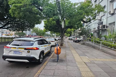 Carro, Brigada Militar, Palácio da Polícia, Porto Alegre<!-- NICAID(16270416) -->