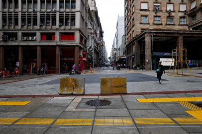 PORTO ALEGRE, RS, BRASIL, 19.05.2025: Prazo para o fim da obra do Quadrilátero Central se aproxima do fim. Foto: Camila Hermes/Agencia RBS<!-- NICAID(16040970) -->