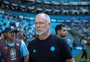 Com problemas na lateral direita do Grêmio, Mano aponta improvisação: "Com o Ronald, ou com o Gustavo Martins"