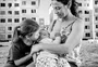 Fotógrafo gaúcho conquista reconhecimento internacional com foto de mãe amamentando