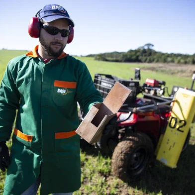 Silveira Martins, RS, Brasil, 04/07/2022 - Foto na empresa Base, uma empresa de assessoria agronômica com mais 14 anos de experiência em tecnologias para a Agricultura. Com equipe multidisciplinar, atua nas áreas de fertilidade, manejo do solo e mecanização agrícola, aplicando no campo os princípios agronômicos com a inovação de tecnologias disponíveis no mercado mundial. - Foto: Jefferson Botega/Agência RBSIndexador: Jeff Botega<!-- NICAID(15139463) -->