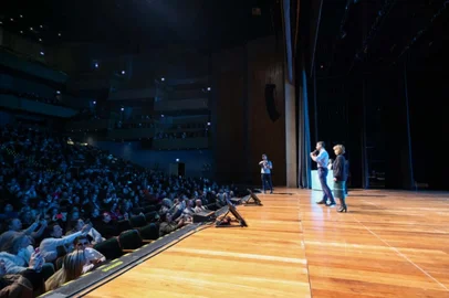 Governador Eduardo Leite e secretária raquel Teixeira anunciam incentivo a professores e diretores <!-- NICAID(16100989) -->